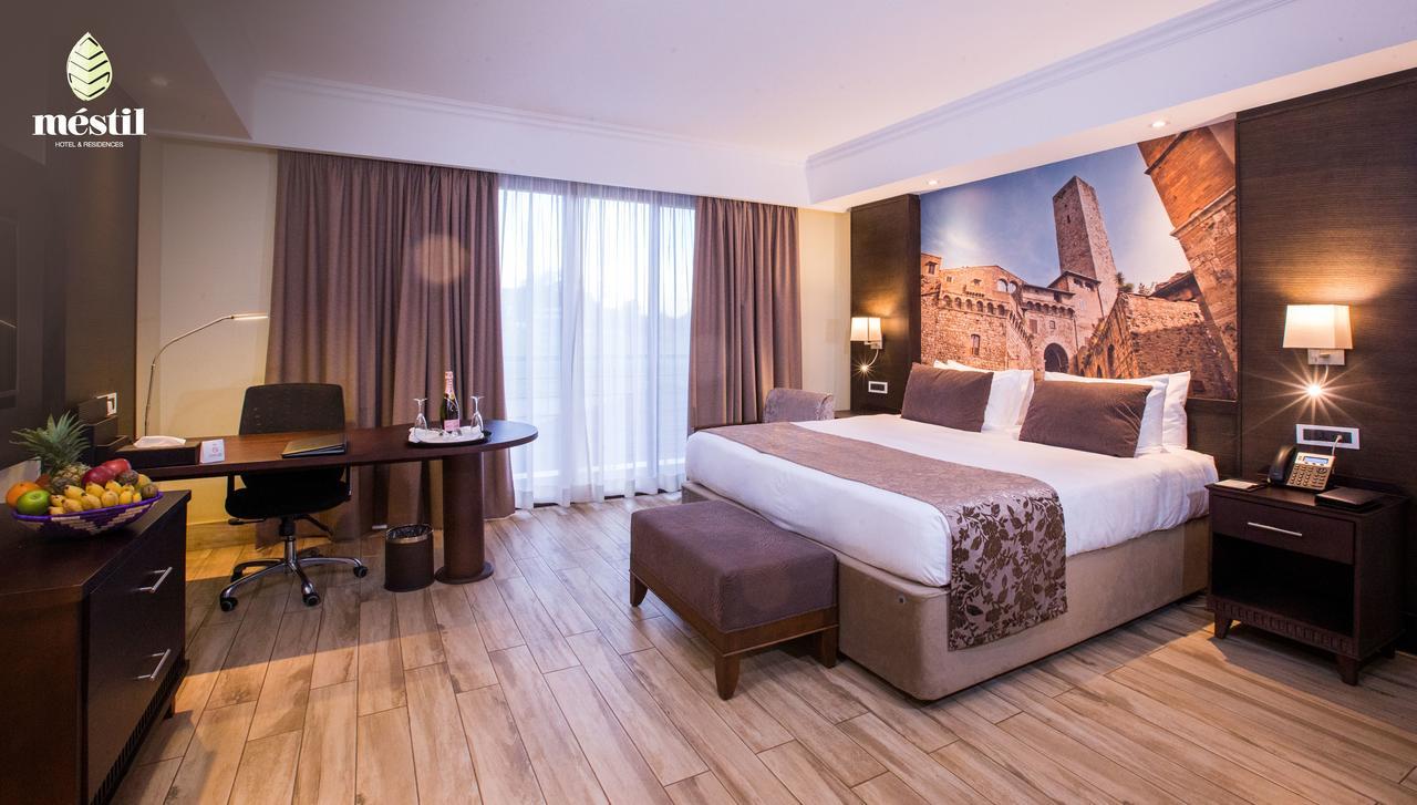 Mestil Hotel & Residences Kampala Ngoại thất bức ảnh
