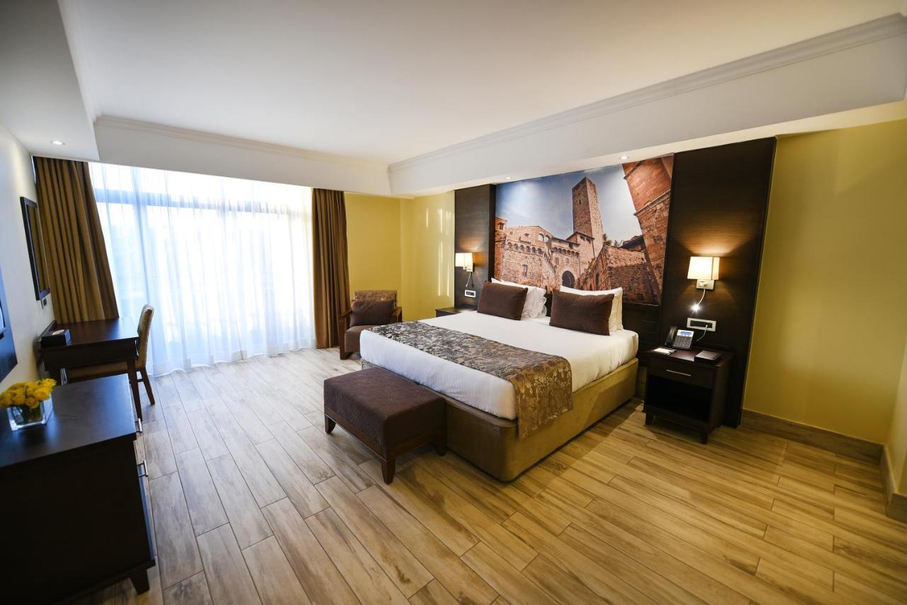 Mestil Hotel & Residences Kampala Ngoại thất bức ảnh