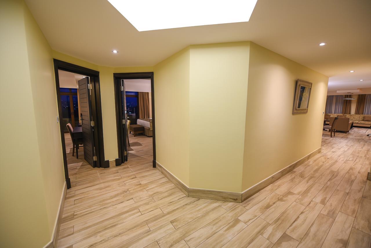 Mestil Hotel & Residences Kampala Ngoại thất bức ảnh